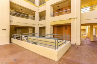 Photo #3: 2273769 Listing