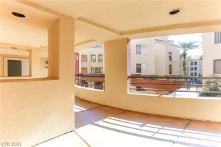 Photo #6: 2273769 Listing