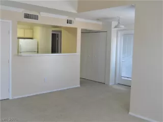 Photo #1: 2273772 Listing 