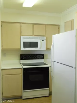 Photo #5: 2273772 Listing 