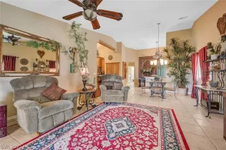 Photo #5: 2273798 Listing