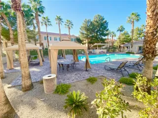 Photo #2: 2273799 Listing 