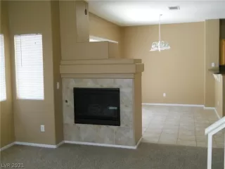 Photo #3: 2273818 Listing 