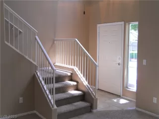 Photo #5: 2273818 Listing 