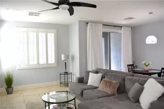 Photo #2: 2273835 Listing