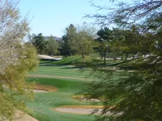 Photo #1: 2273871 Listing 