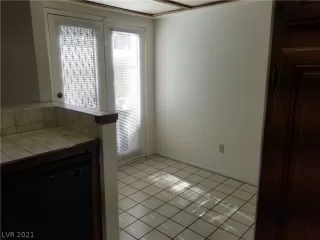 Photo #6: 2273896 Listing 