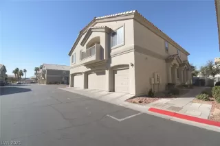 Photo #1: 2273907 Listing 