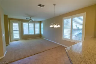 Photo #5: 2273936 Listing