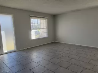 Photo #2: 2273937 Listing 