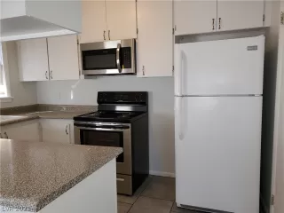 Photo #4: 2273937 Listing 