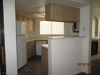 Photo #1: 2273952 Listing 