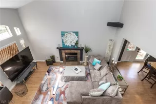 Photo #4: 2273957 Listing