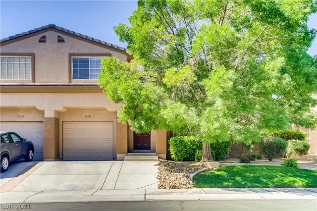 MLS: 2273972 Condo For Sale