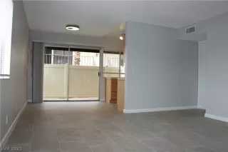 Photo #5: 2274004 Listing 