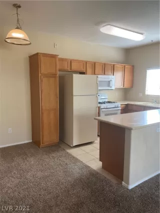 Photo #4: 2274006 Listing 