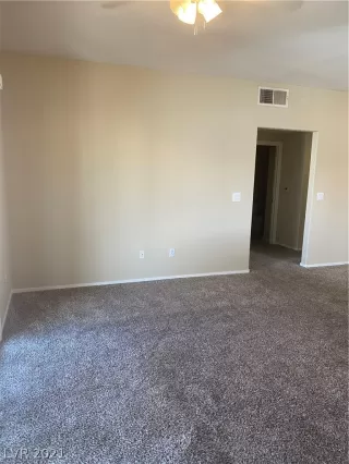 Photo #5: 2274006 Listing 