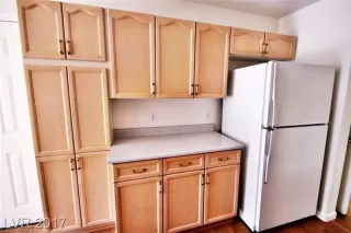 Photo #3: 2274007 Listing