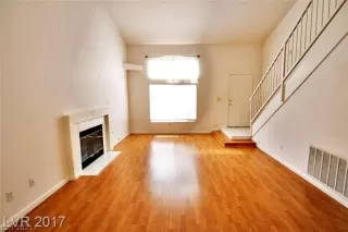 Photo #4: 2274007 Listing