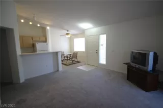 Photo #2: 2274013 Listing