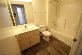 Photo #3: 2274013 Listing