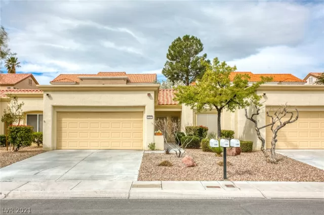 MLS: 2274020 Condo For Sale