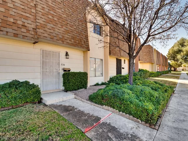 MLS: 2274022 Condo For Sale