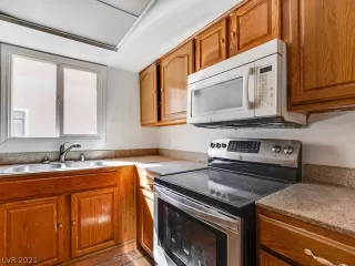 Photo #6: 2274022 Listing