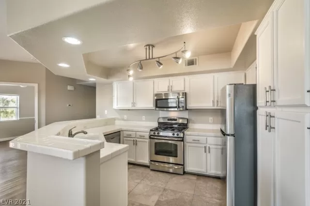 MLS: 2274028 Condo For Sale