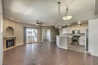 Photo #1: 2274028 Listing