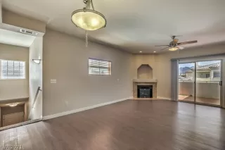 Photo #3: 2274028 Listing