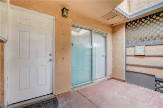 Photo #4: 2274055 Listing