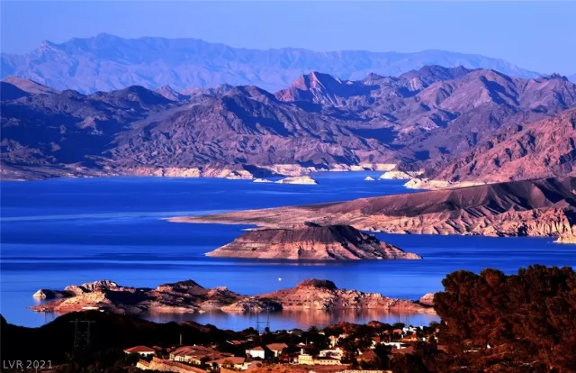 MLS: 2274077 Condo For Sale