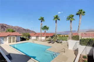 Photo #4: 2274099 Listing 