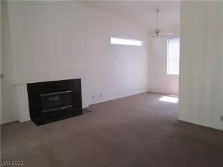 Photo #2: 2274151 Listing