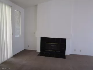 Photo #4: 2274151 Listing