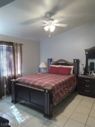 Photo #2: 2274155 Listing