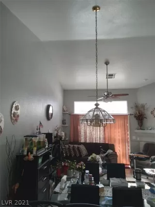 Photo #6: 2274155 Listing