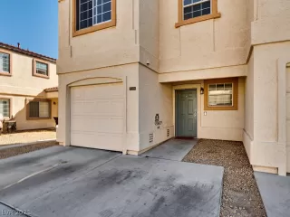 Photo #3: 2274167 Listing