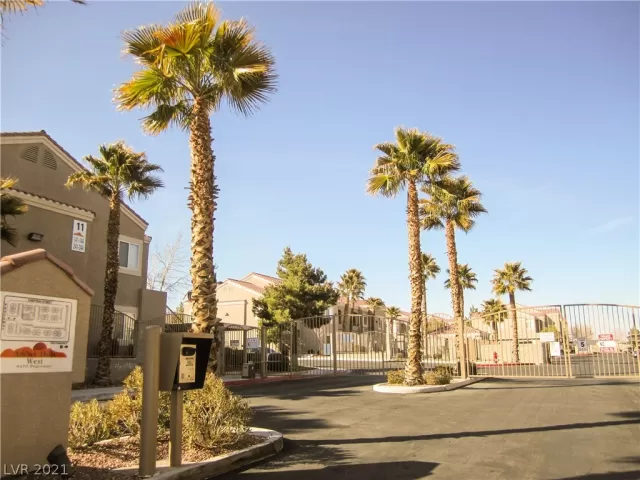 MLS: 2274220 Condo For Sale