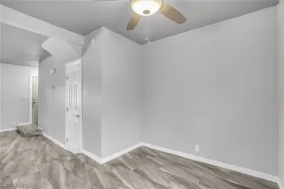 Photo #3: 2274249 Listing