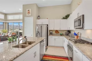 Photo #6: 2274275 Listing 