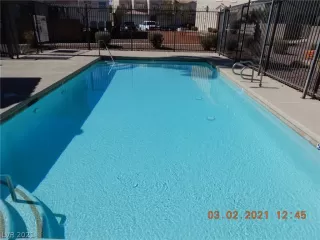 Photo #1: 2274345 Listing 