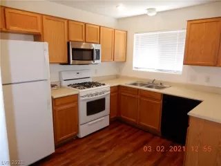 Photo #4: 2274345 Listing 