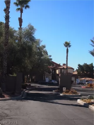 Photo #1: 2274355 Listing