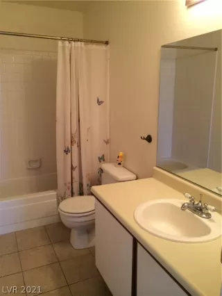 Photo #3: 2274371 Listing