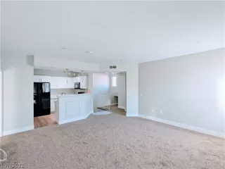 Photo #2: 2274384 Listing 