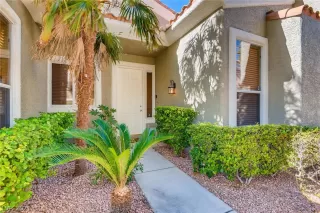 Photo #1: 2274400 Listing 