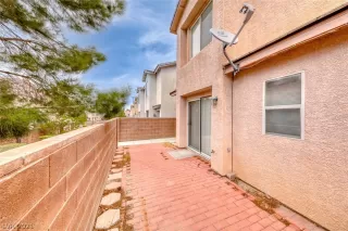 Photo #2: 2274432 Listing