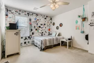 Photo #5: 2274449 Listing